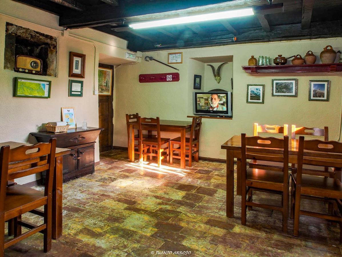 Casa De La Montana Albergue Turistico Avin Luaran gambar