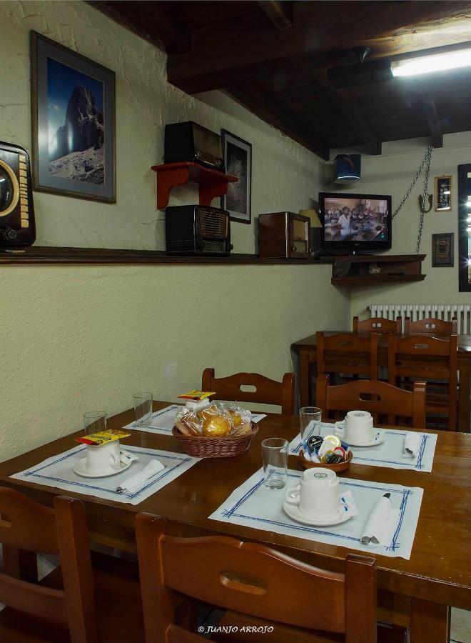 Casa De La Montana Albergue Turistico Avin Luaran gambar