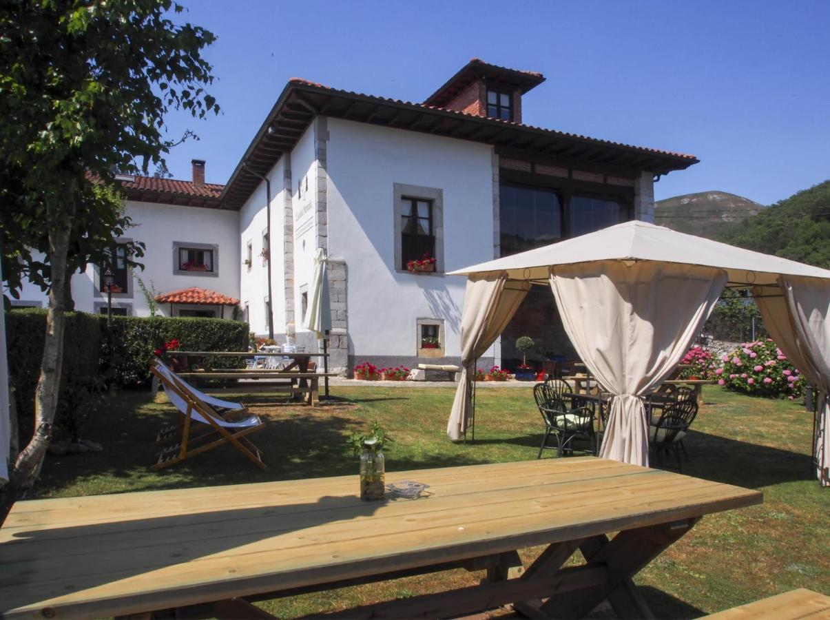 Casa De La Montana Albergue Turistico Avin Luaran gambar