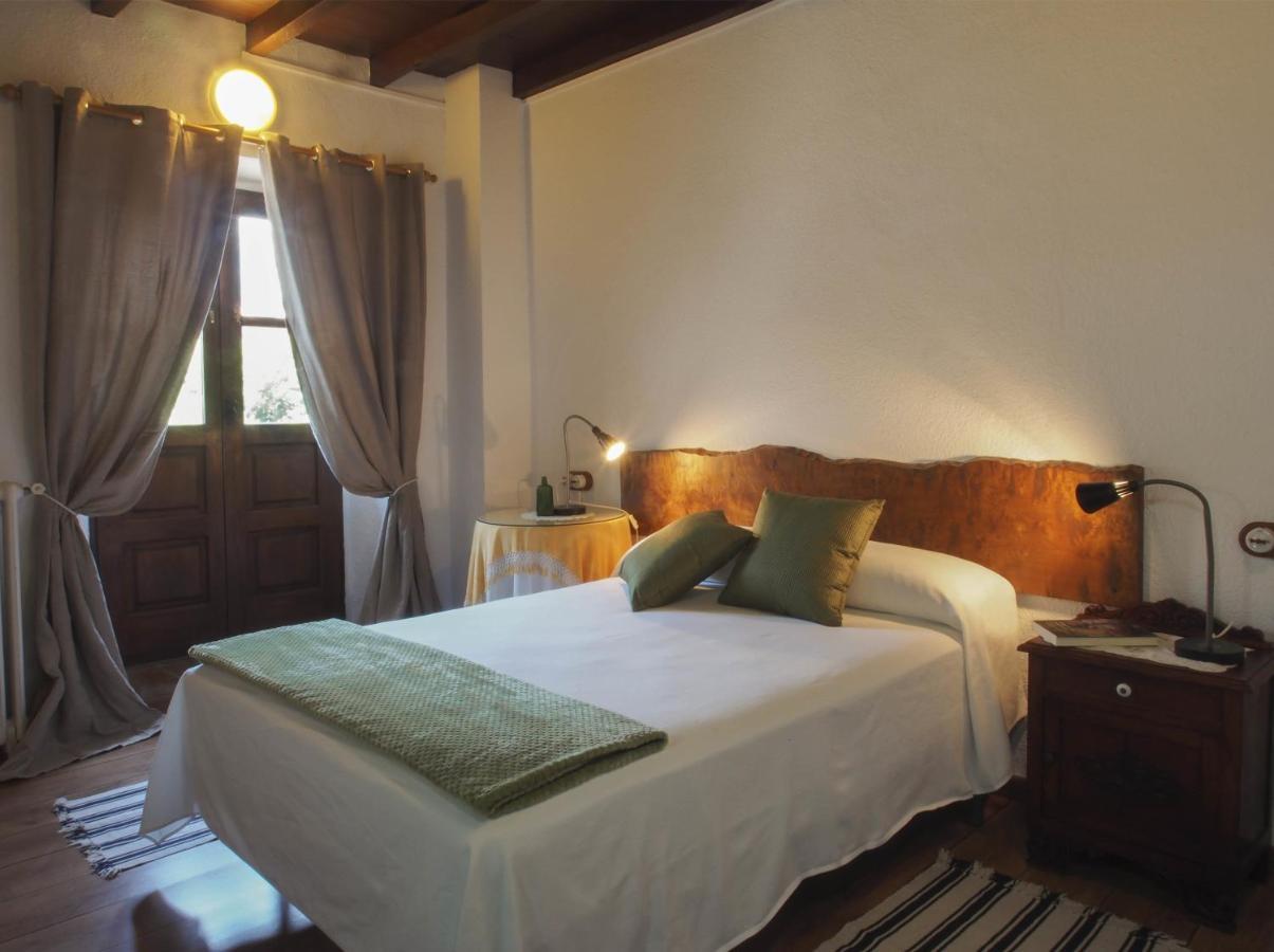Casa De La Montana Albergue Turistico Avin Bilik gambar