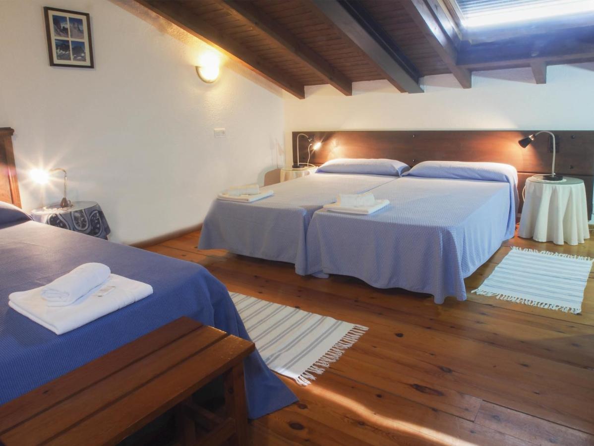 Casa De La Montana Albergue Turistico Avin Bilik gambar