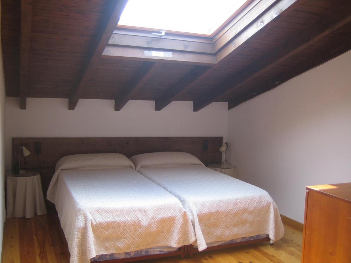 Casa De La Montana Albergue Turistico Avin Luaran gambar
