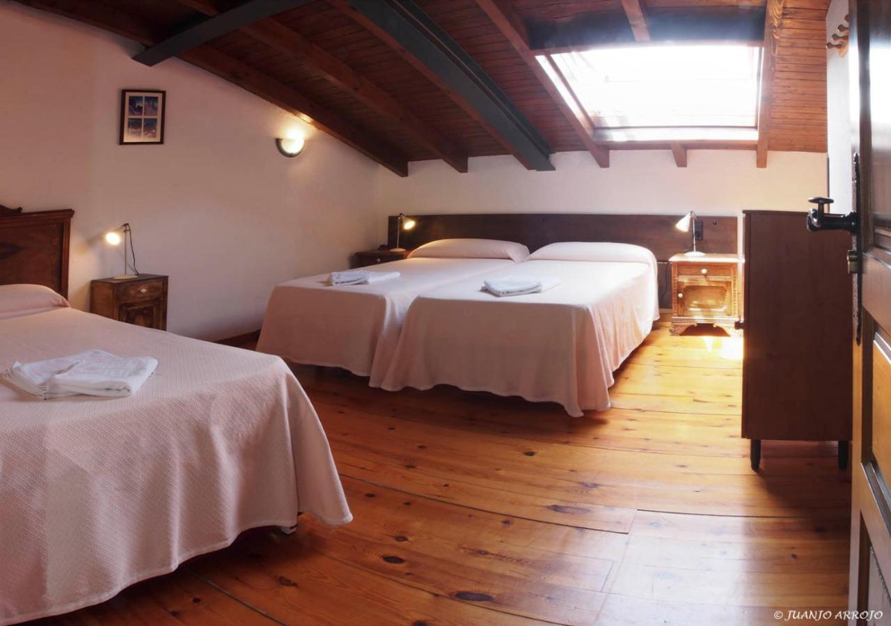 Casa De La Montana Albergue Turistico Avin Luaran gambar