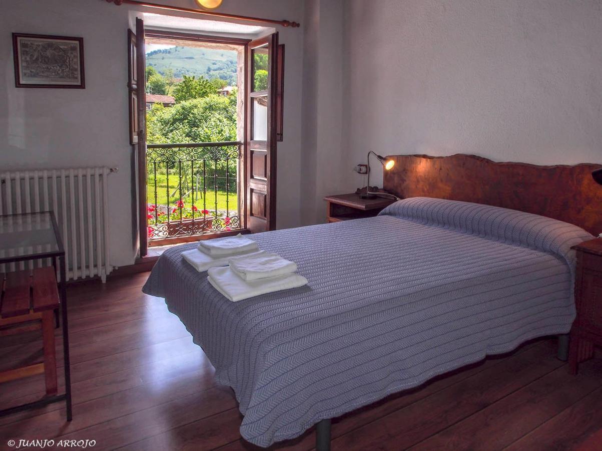 Casa De La Montana Albergue Turistico Avin Luaran gambar