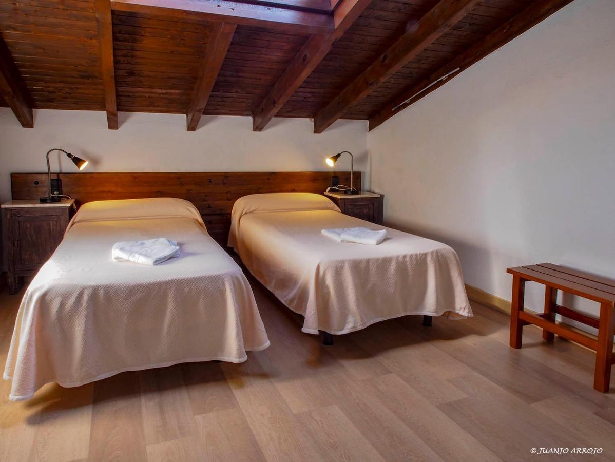 Casa De La Montana Albergue Turistico Avin Luaran gambar